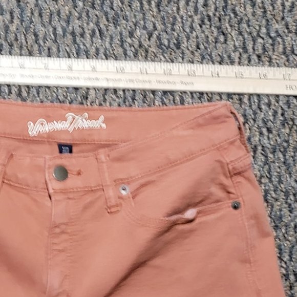 EUC Universal Thread Salmon Colored Shorts Size 6 28 - Picture 5 of 16
